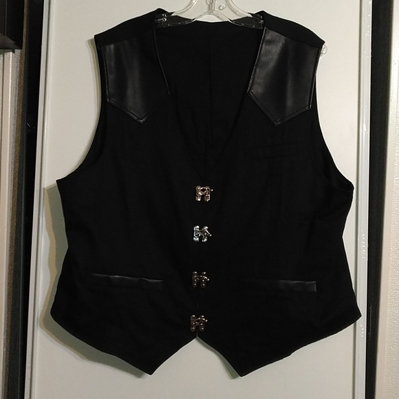 Vest - Picture 3 of 4